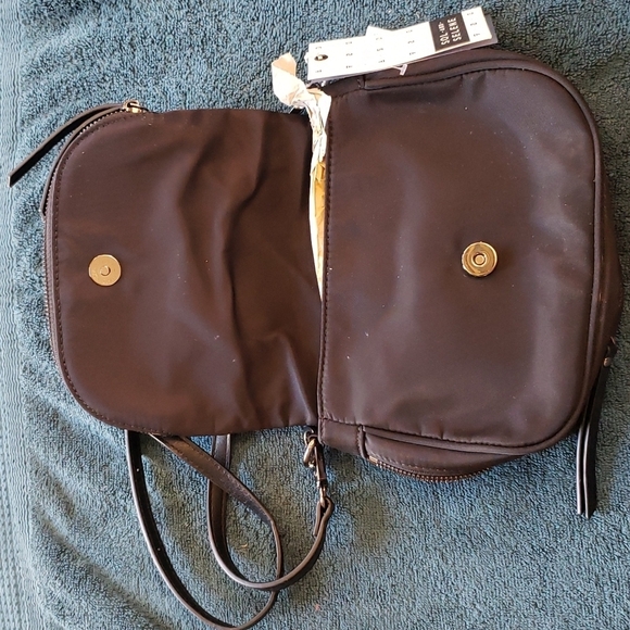 Sol and Selene Black Crossbag - Picture 2 of 5